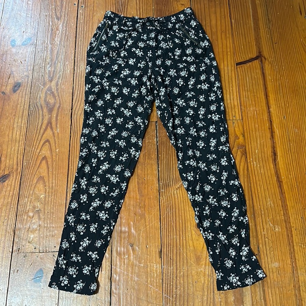 Floral pants/joggers